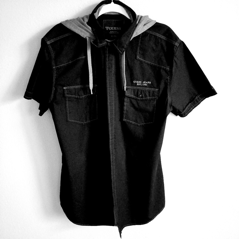 Guess Black Short Sleeve & Hoodie